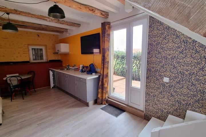 Gîte pour 4 personnes, avec terrasse et jardin à Serres-Castet - 2