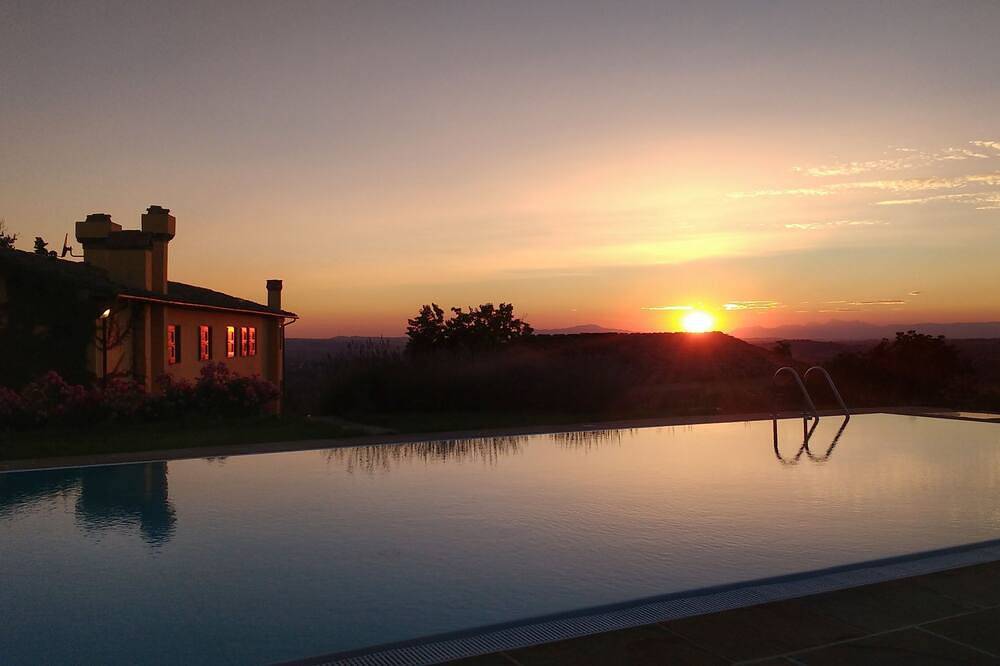 Villa en el centro de la Toscana, ideal para explorar la región o relajarse. in Certaldo, Chianti