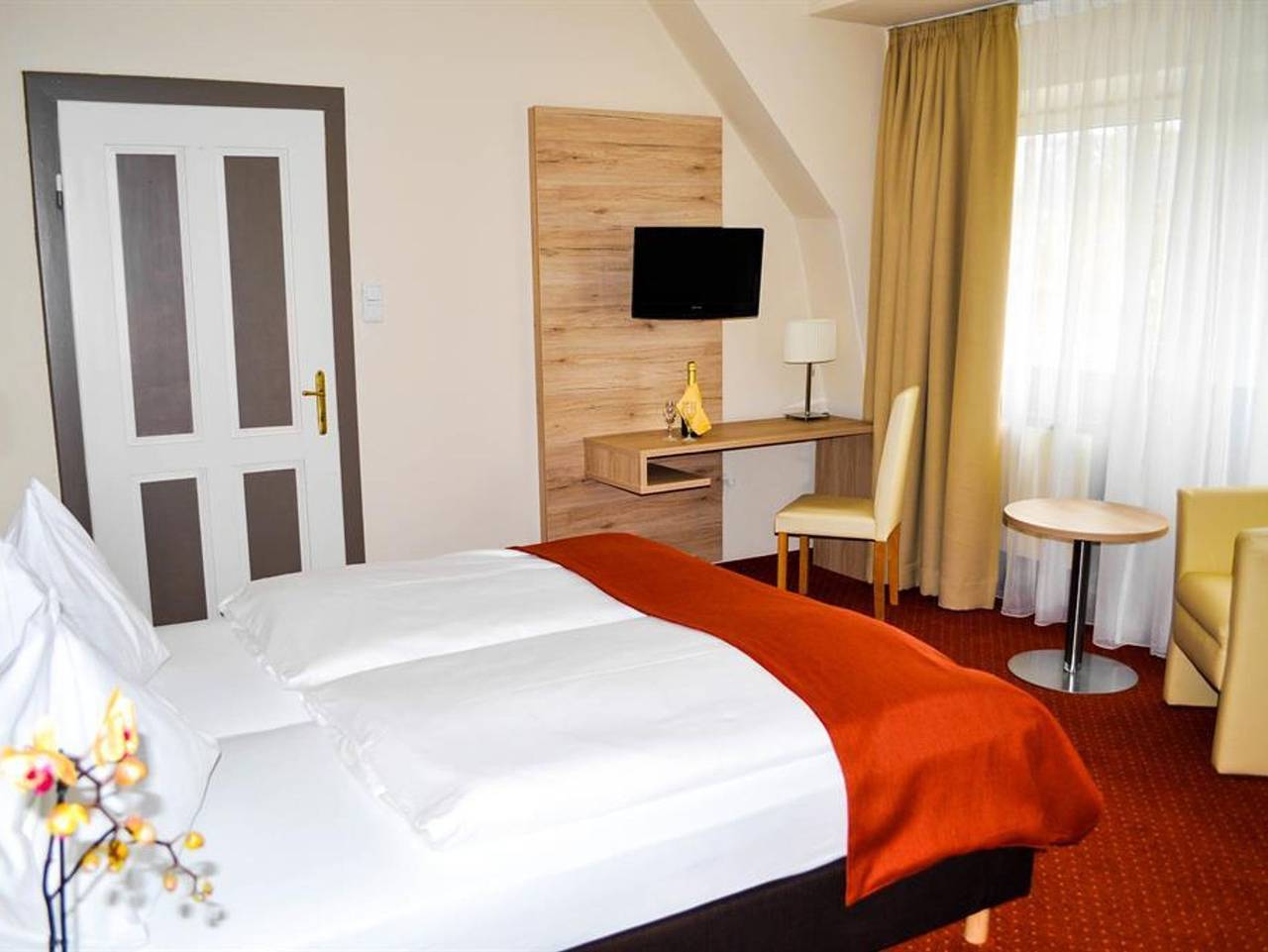 Gasthaus & Pension Schwarzer Graf - Einzelzimmer mit Dusche, Wc in Windischgarsten, Kirchdorf an der Krems (Bezirk)