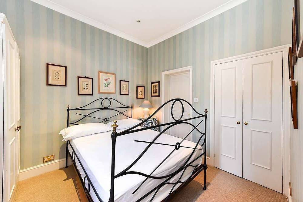 Entire apartment, Beaufort Gardens | Pro-Managed in Kensington and Chelsea, London