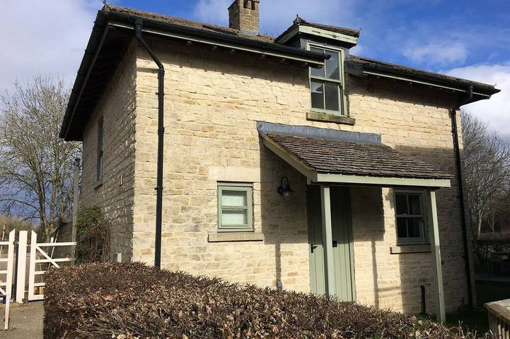 Ferienhaus für 7 Personen, mit Terrasse und Sauna sowie Pool in The Cotswolds