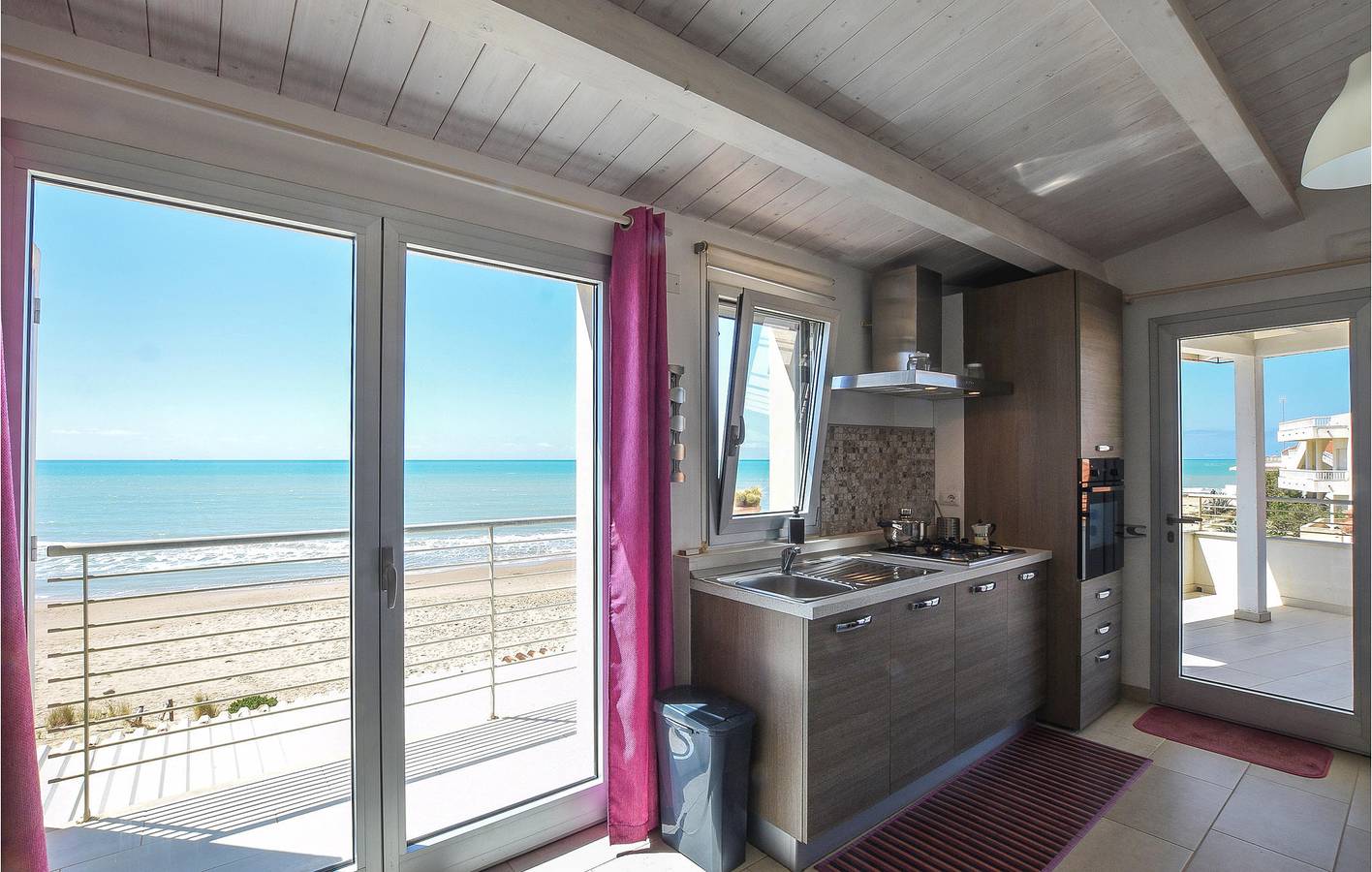 Apartment mit Meerblick, Angeln, WiFi und Küche in Casuzze, Santa Croce Camerina