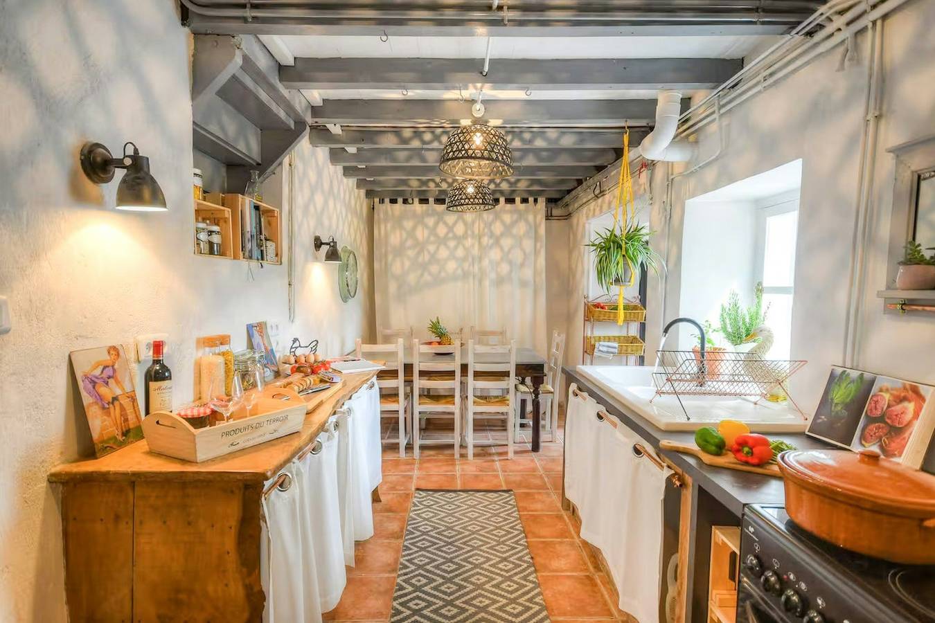 Haus am Flussufer mit Tieren in Béarn in Autevielle-Saint-Martin-Bideren, Béarn
