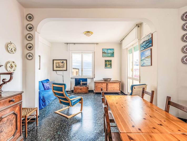 Ferienwohnung für 7 Personen, mit Balkon in Alassio