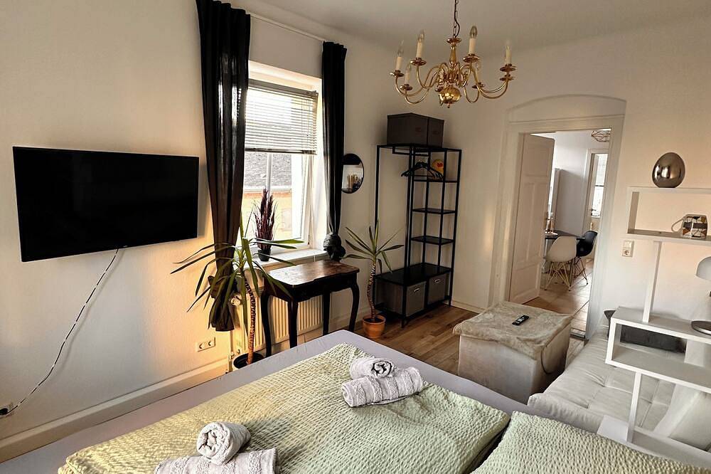 Entire apartment, Cozy 1 room apartment in a great location at Weißer Hirsch/ Bühlau in Loschwitz, Dresden