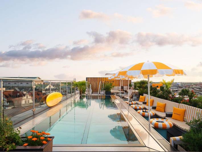 Hotel für 4 Personen, mit Pool und Terrasse sowie Sauna in München - 3