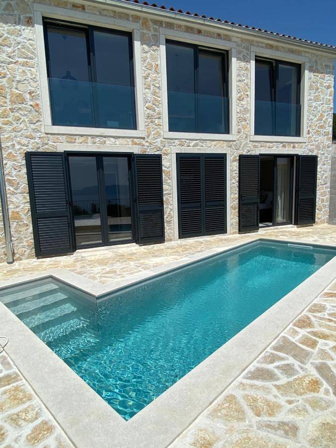 Villa pour 6 personnes, avec vue ainsi que piscine et jardin à Rabac - 3