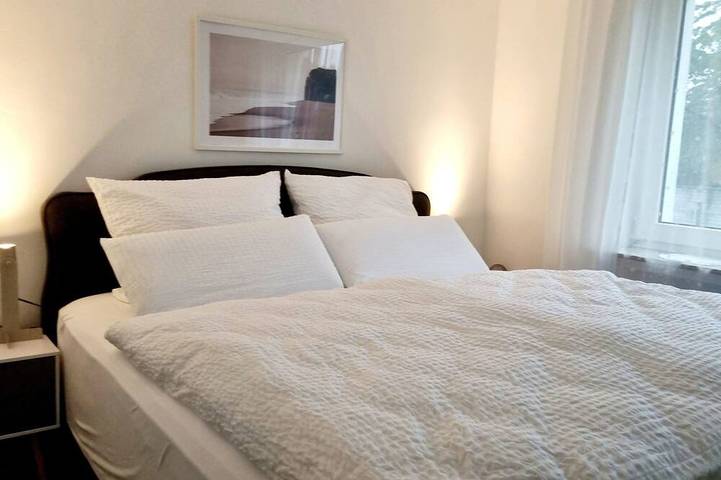 Ganze Wohnung, 2-Zimmer-Apartment I Küche I Balkon I Wlan I Prime I Gaming I Pkw-Stellplatz in Lünen, Kreis Unna