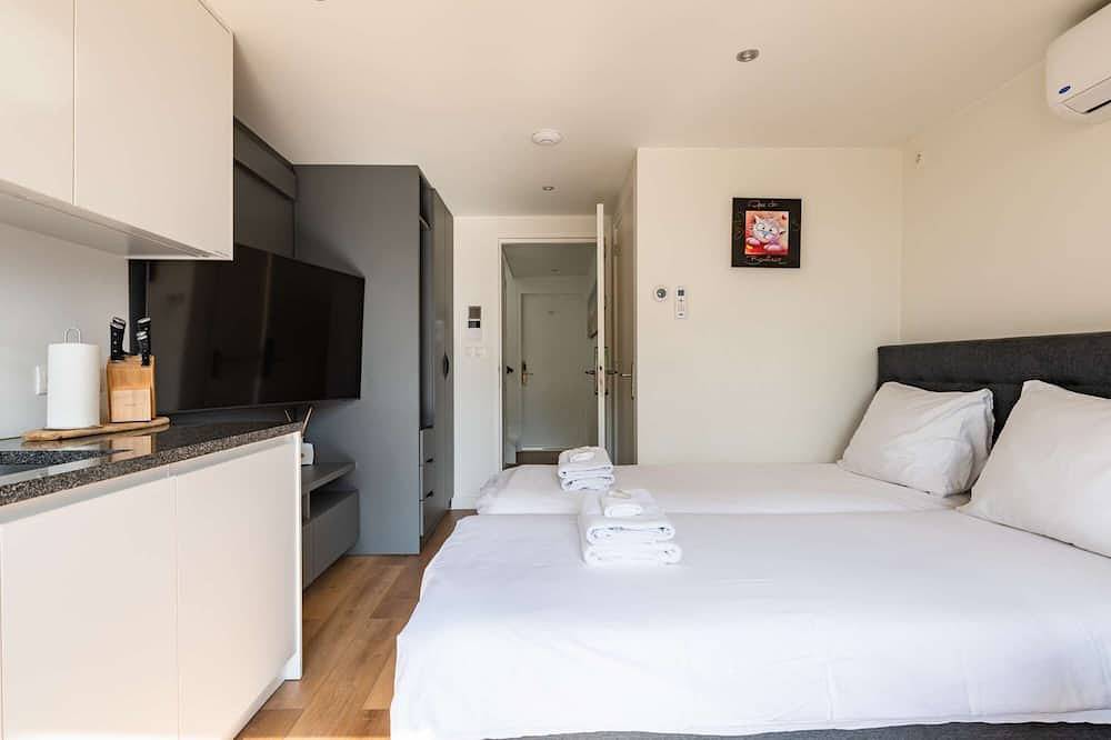 Ganze Wohnung, Stylish studio with terrace in the heart of Breda city center in Breda, Nordbrabant