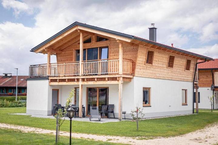 Chalet für 6 Personen, mit Sauna und Garten sowie Ausblick und Pool, mit Haustier in Inzell - 4