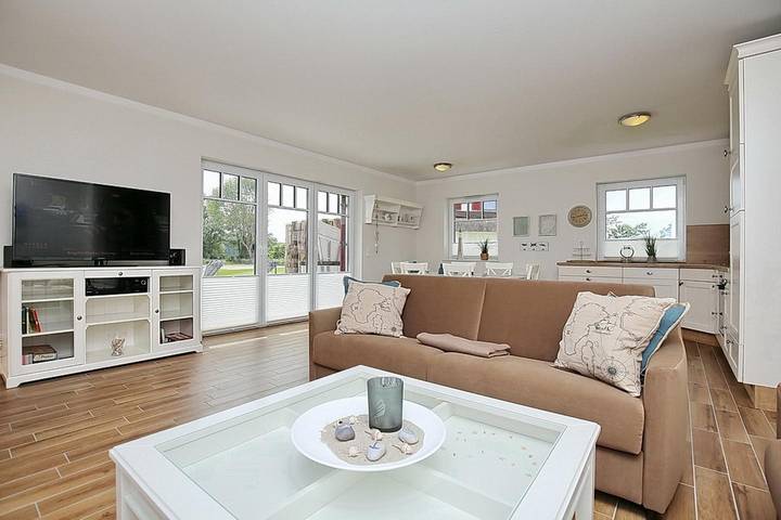 Ferienhaus für 6 Personen, mit Terrasse und Sauna in Tarnewitz, Boltenhagen