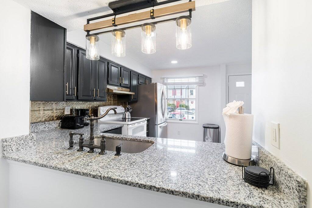 Modern Arlington Gem, Minutes from Dc & Pentagon in Arlington (VA), Arlington County