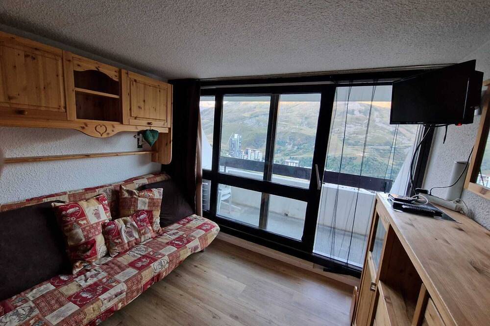 Geheel appartement, U start met uw skis vanaf de residence. Op de pisten. Volle zon op de terras in Les Menuires, Saint-Martin-de-Belleville