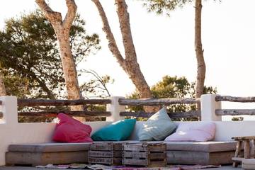 Villa in Cala Salada, Sant Antoni de Portmany für 12 