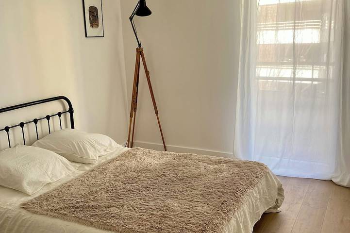 Apartamento entero, Beautiful, cozy 3-room apartment Apartment with parking and a terrace in Burdeos, Región de Burdeos