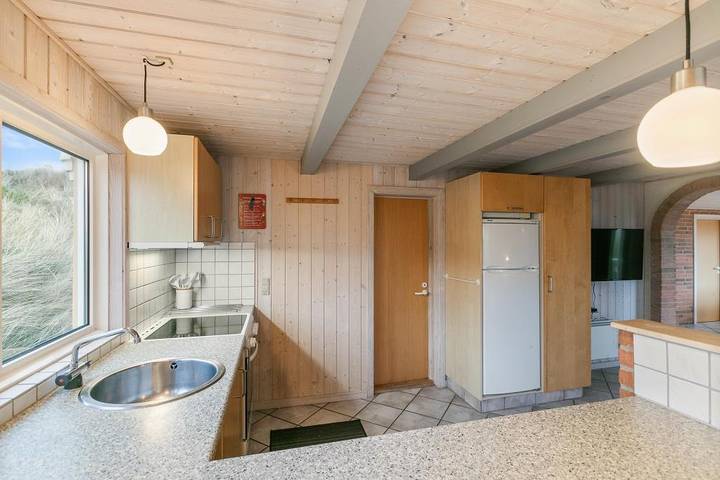 Ferienhaus für 4 Personen, mit Balkon/Terrasse und Terrasse in Houvig - 3