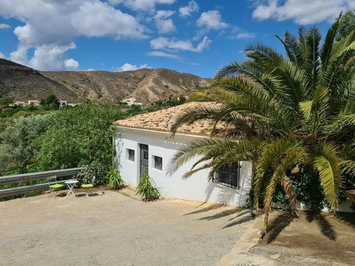 Ferienwohnung für 3 Personen, mit Ausblick und Garten sowie Pool - 1