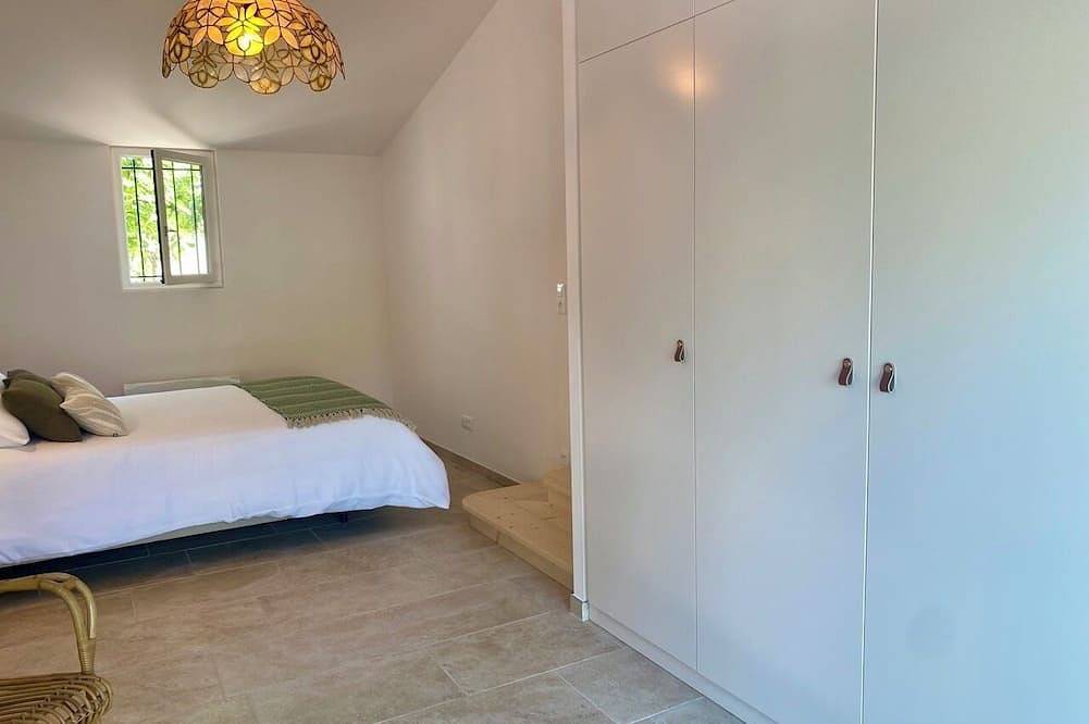 Villa on foot from village center in Barjac, Región de Alès