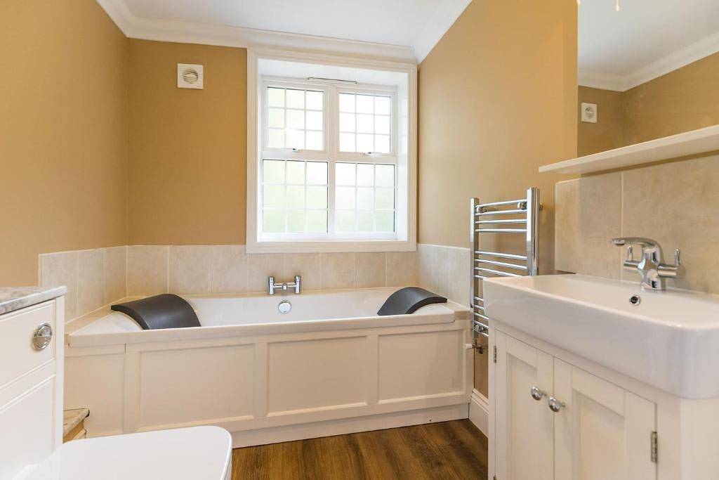 Entire apartment, Host & Stay | Redwings Sanctuary Rooms in Fritton and Saint Olaves, Great Yarmouth