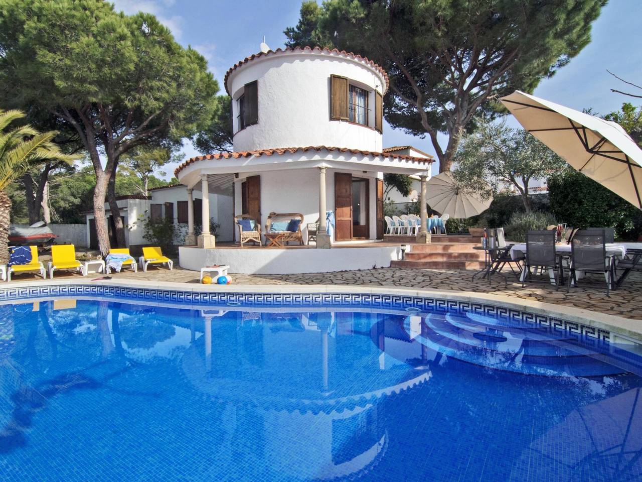 Villa Divina mit großem privaten Pool in L'Escala in l'Escala, Oberampurien