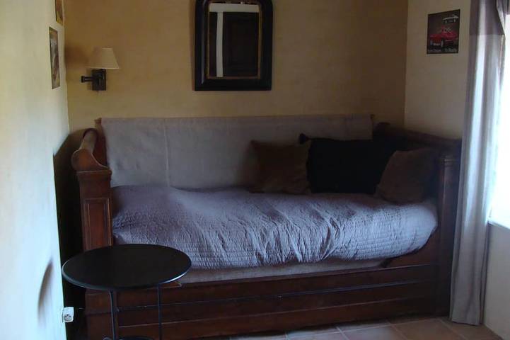 Location de vacances pour 5 personnes, avec terrasse et jardin à Labeaume - 4