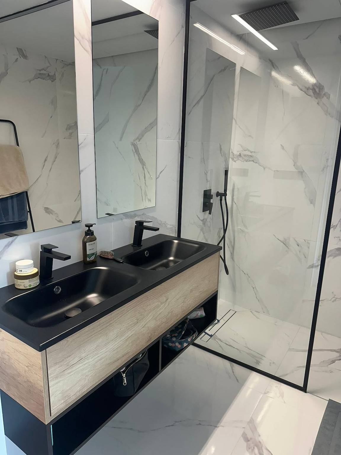 Appartement entier, Appartement de vacances pour 6 personnes avec balcon in Playa Moncayo, Guardamar del Segura