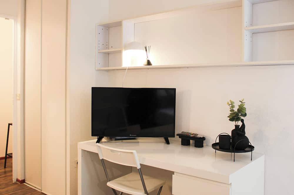 Entire apartment, Practical studio in the heart of La Défense in Courbevoie, Hauts-de-Seine