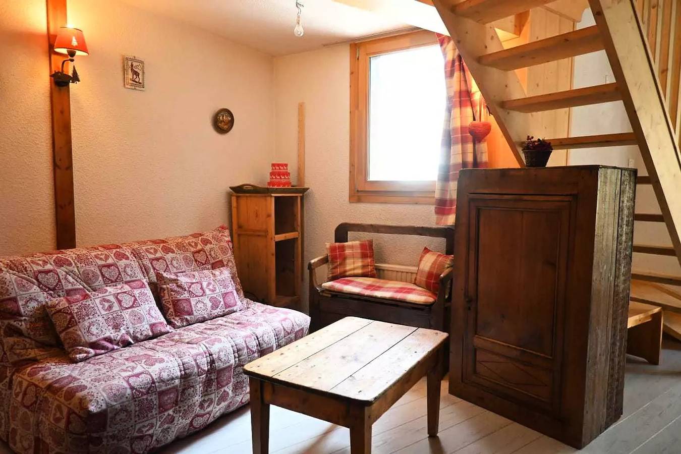 Appartement entier, Appartement 3 pièces plus mezzanine 8 personnes à Vallandry proche des pistes et des commerces in Landry, Massif de la Vanoise