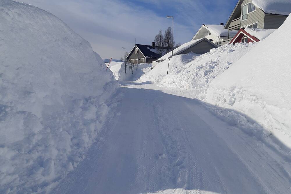 Ganze Wohnung, Warm an Cozy apartment in Tromsø, In the city but next door to nature! in Kvaløya, Tromsø