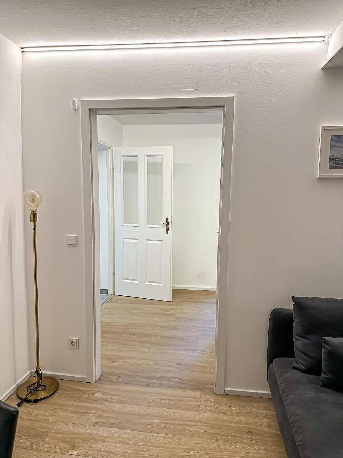 Ganze Wohnung, Design Stadthaus Apartment mit privatem Zugang in Göllstock, Hallein