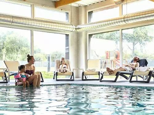 Gîte pour 4 personnes, avec piscine et sauna, animaux acceptés à Plescop - 3