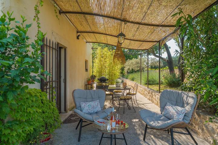 Gîte Les Olivandes met zwembad in Saint-Cannat, Aix-en-Provence en omgeving