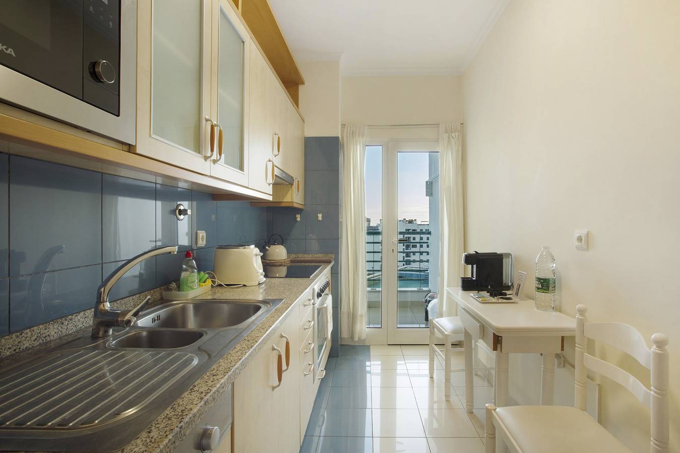 Entire apartment, Apartment 'Sea View' with Sea View, Balcony and Wi-Fi in São Martinho, Madeira