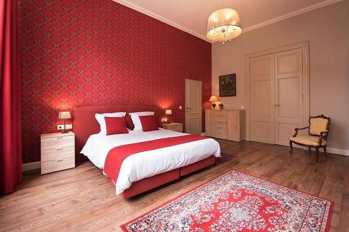 Entire apartment, St-Donaas (De Drie Koningen) - 125m² - 250m from Market Square in Bruges, West Flanders