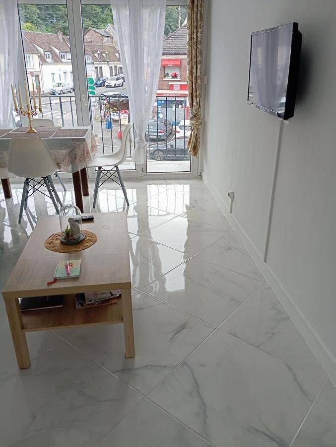 Appartement de vacances pour 4 personnes, avec vue sur le lac ainsi que balcon et vue, adapté aux familles