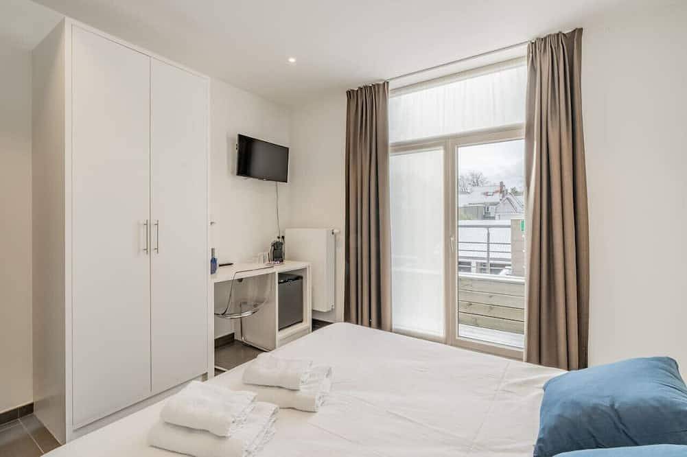 Appartamento intero, Elegant room with private bathroom near city center in Bruges, Provincia delle Fiandre Occidentali