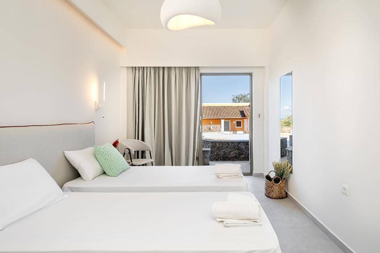 Studio with Sea View in Dassia, Corfou