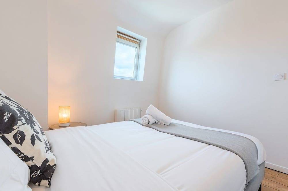 Entire apartment, Charming 2-bedroom apartment at Croisé Laroche in Marcq-en-Barœul, Lille region