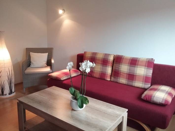 Geheel appartement, Rustige vakantiewoning in het Zwarte Woud met boszicht, grote tuin, privébalkon en wifi in Bad Wildbad, Noordelijk Zwarte Woud