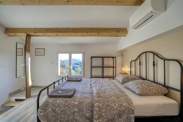 Cosy All New cottage with swimming pool- in Tanneron, Mittelmeerküste (Frankreich)