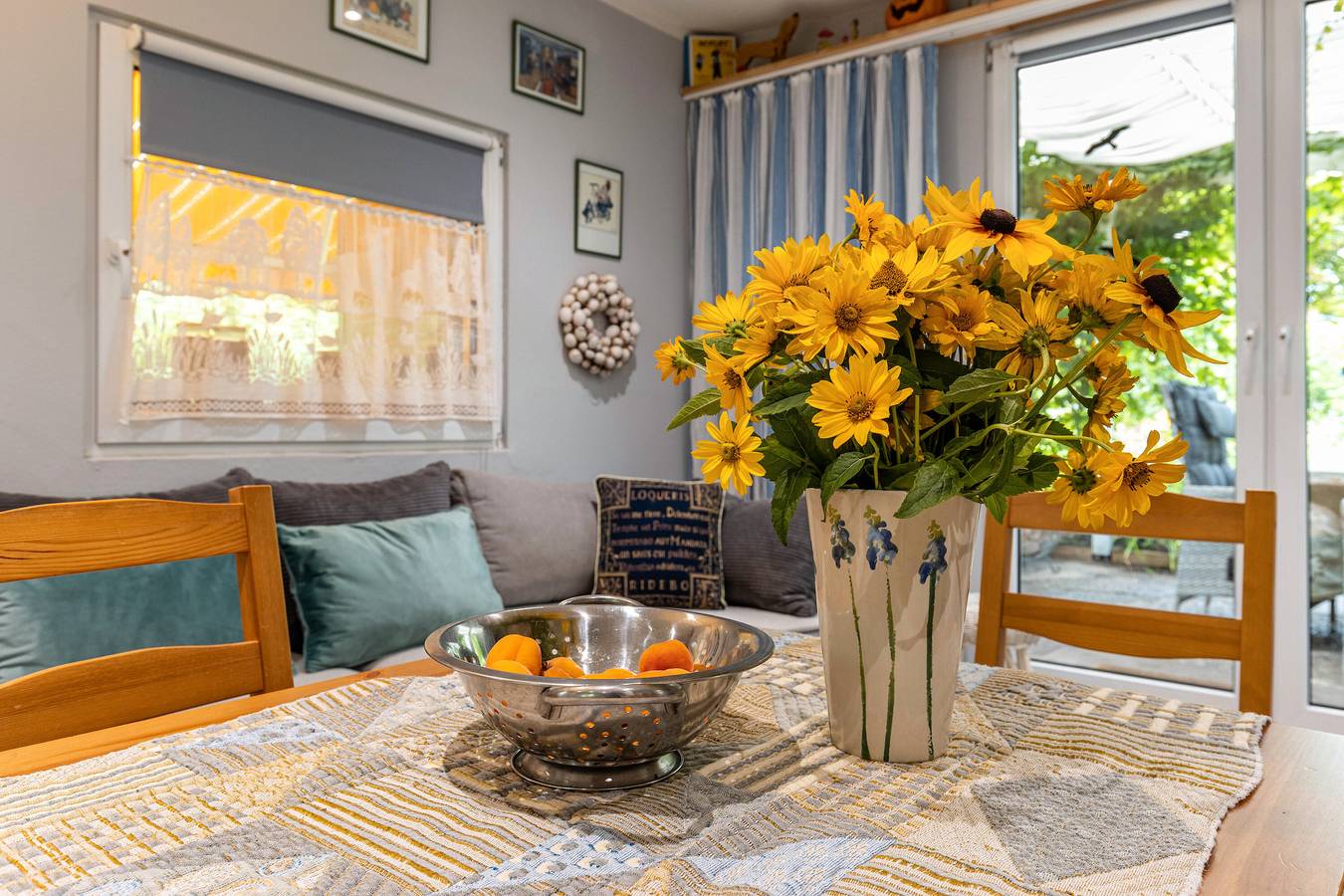 Bungalow 'Im Idyllischen Garten' mit privater Terrasse, privatem Garten und Wi-Fi in Berlin Britz, Berlin
