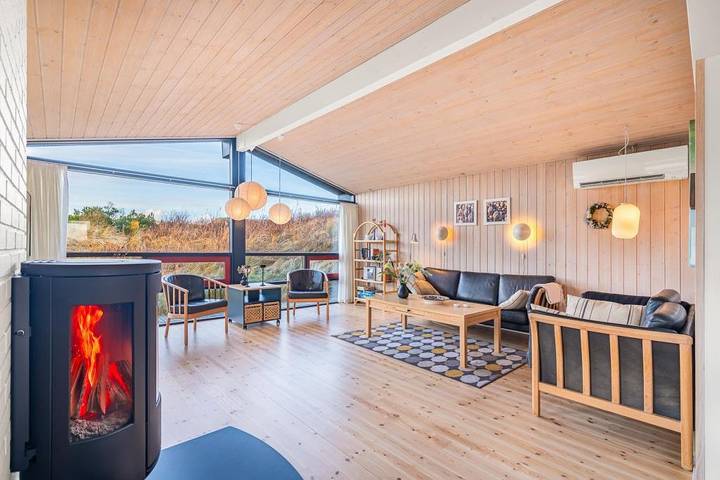 Ferienhaus auf einem schönen und ungestörten Dünengrundstück gelegen. in Henne, Varde