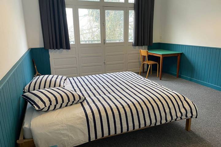 Gîte pour 15 personnes, avec jardin dans Bazouges Cré sur Loir - 2