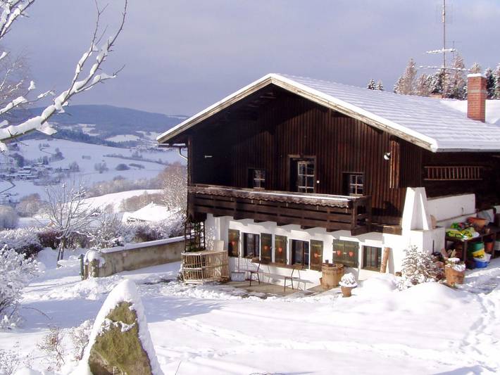 Ferienhaus für 4 Personen, mit Balkon und Terrasse sowie Garten in Kollnburg