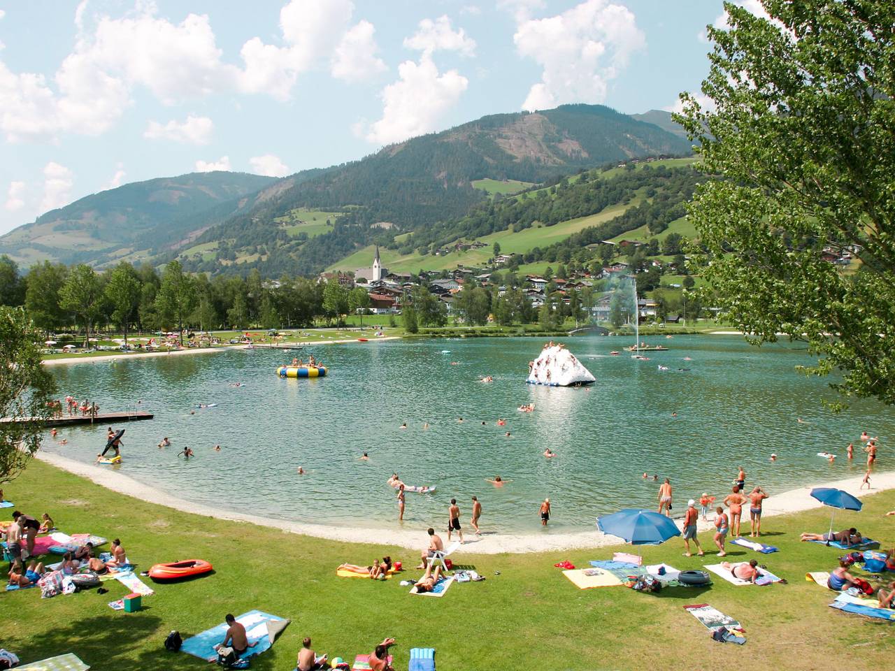 Lodge Adlerhorst 178 im Tauerndorf Enzingerboden in Uttendorf, Pinzgau