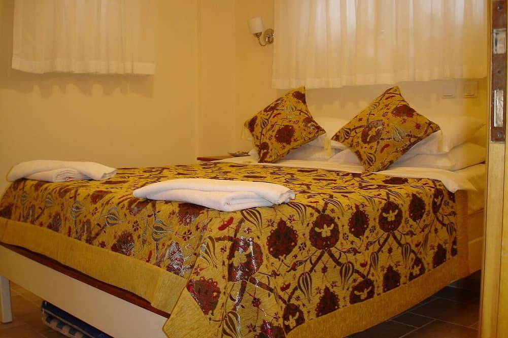 Our villa Magnolia M is on a stunning complex with large L shape pool /childs in Fethiye, Türkische Ägäis