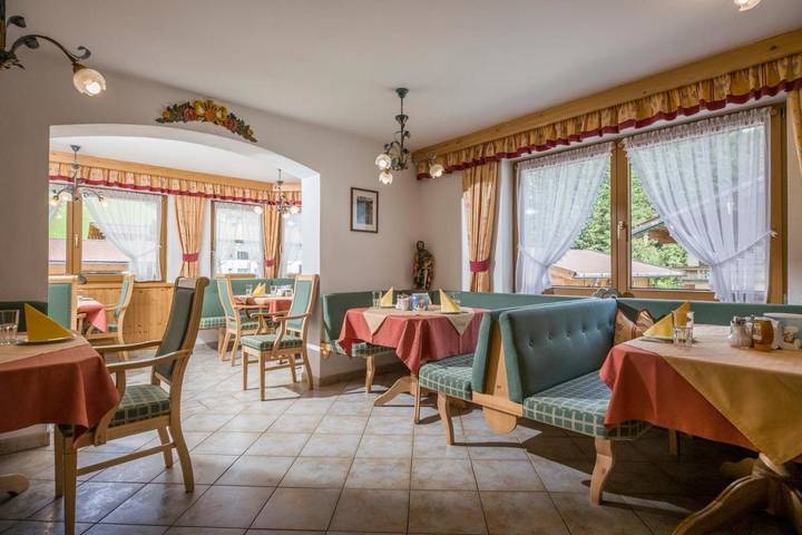 BnB für 2 Personen, mit Ausblick und Garten sowie Sauna, mit Haustier im Zillertal - 3