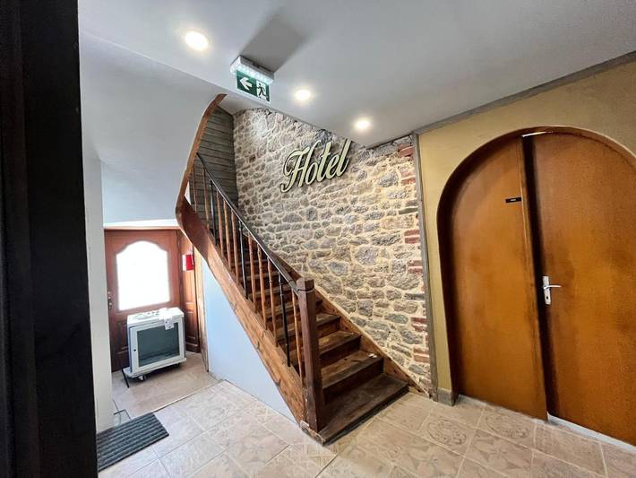 Location de vacances pour 33 personnes, avec terrasse et jacuzzi à Cosqueville - 3