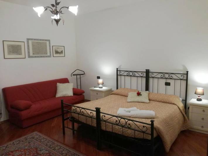 Location de vacances pour 2 personnes, avec terrasse à Trente - 2