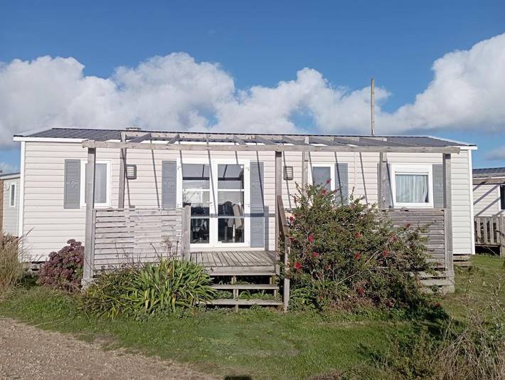 Camping pour 7 personnes, avec piscine et terrasse, animaux acceptés